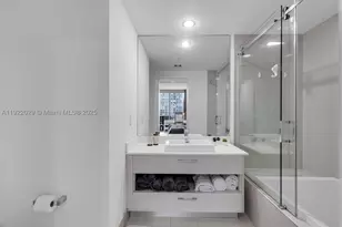 55 SW 9th, Miami, FL 33130 - Photo 13