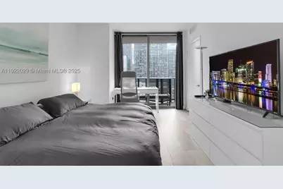 55 SW 9th #1705, Miami, FL 33130 - Photo 11