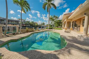 3220 NE 165th, North Miami Beach, FL 33160 - Photo 3