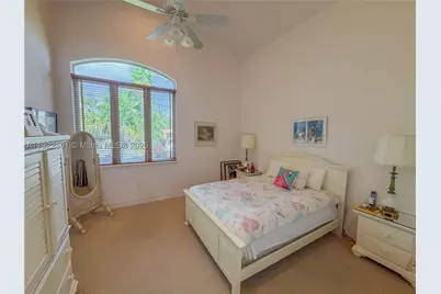 3220 NE 165th, North Miami Beach, FL 33160 - Photo 15