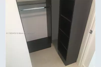 6000 Collins #521, Miami Beach, FL 33140 - Photo 27