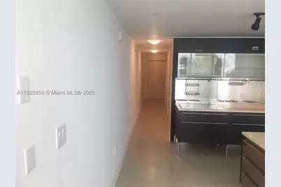 6000 Collins #521, Miami Beach, FL 33140 - Photo 25