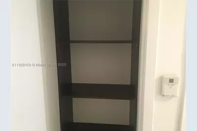6000 Collins #521, Miami Beach, FL 33140 - Photo 11