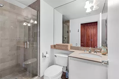 1500 Ocean #907, Miami Beach, FL 33139 - Photo 17