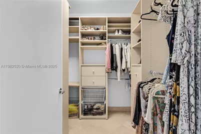 1500 Ocean #907, Miami Beach, FL 33139 - Photo 23