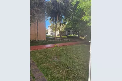 8411 NW 8th #111, Miami, FL 33126 - Photo 27