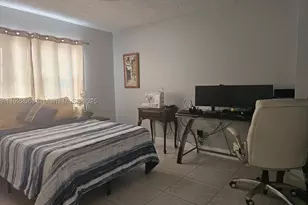 8411 NW 8th, Miami, FL 33126 - Photo 13