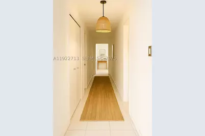 5255 Collins #5D, Miami Beach, FL 33140 - Photo 7