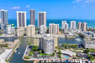 100 Golden Isles, Hallandale, FL 33009 - Photo 27