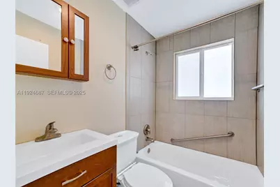1520 NE 14th #., Fort Lauderdale, FL 33304 - Photo 5
