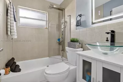 2256 Simms, Hollywood, FL 33020 - Photo 17