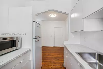 1611 Euclid #8, Miami Beach, FL 33139 - Photo 11