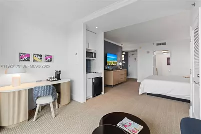 4401 Collins #2517, Miami Beach, FL 33140 - Photo 13