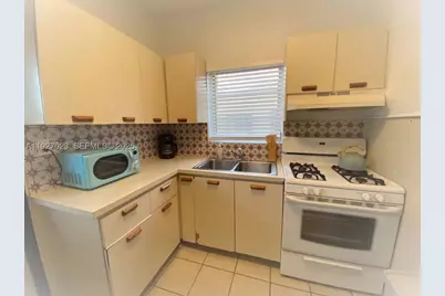 1872 SW 9th, Miami, FL 33135 - Photo 9