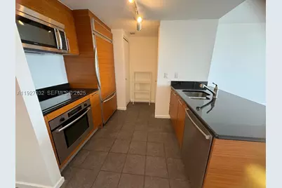 50 Biscayne #3807, Miami, FL 33132 - Photo 7