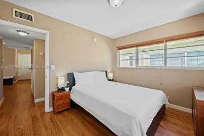8345 Byron #6, Miami Beach, FL 33141 - Photo 19