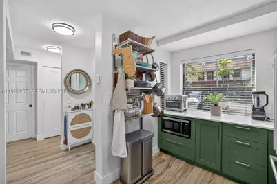237 City View #237, Fort Lauderdale, FL 33311 - Photo 11