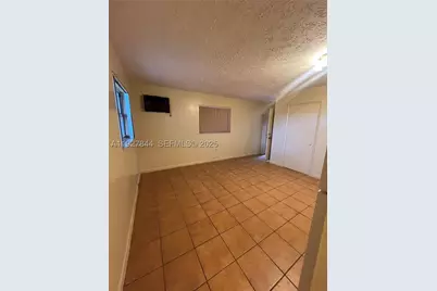 1581 NE 117, Miami, FL 33161 - Photo 9