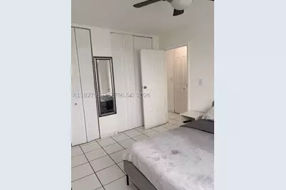 335 Collins #302, Miami Beach, FL 33139 - Photo 9