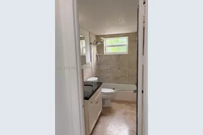 335 Collins #302, Miami Beach, FL 33139 - Photo 13