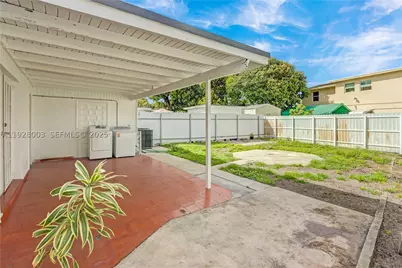 1540 E 8th, Hialeah, FL 33010 - Photo 17