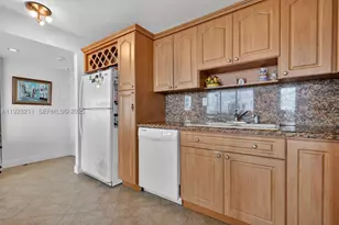 7135 Collins, Miami Beach, FL 33141 - Photo 9