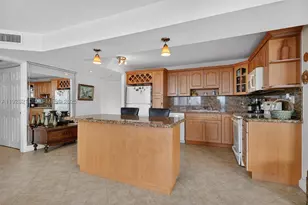 7135 Collins, Miami Beach, FL 33141 - Photo 7