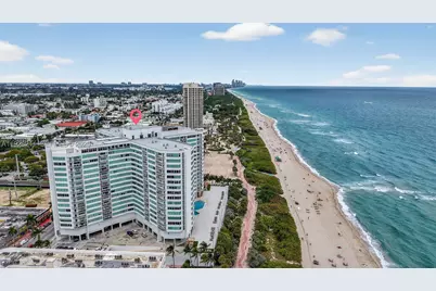 7135 Collins #1015, Miami Beach, FL 33141 - Photo 35