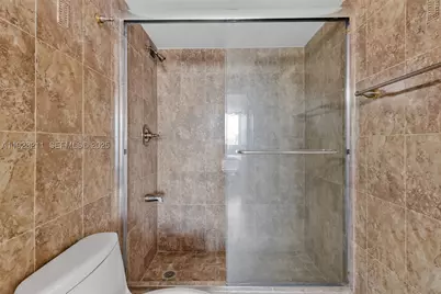 7135 Collins #1015, Miami Beach, FL 33141 - Photo 23
