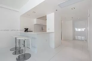100 Lincoln, Miami Beach, FL 33139 - Photo 3