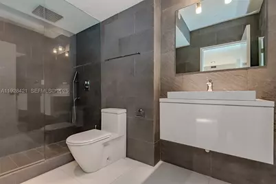 100 Lincoln #839, Miami Beach, FL 33139 - Photo 25