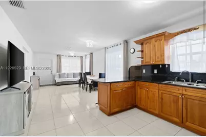 701 NE 6th, Hallandale, FL 33009 - Photo 5