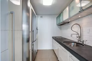 1000 W, Miami Beach, FL 33139 - Photo 5
