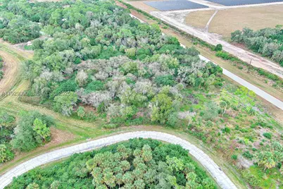 173 Carousel, Labelle, FL 33935 - Photo 13