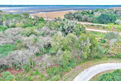 173 Carousel, Labelle, FL 33935 - Photo 5