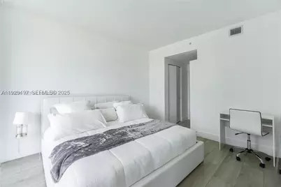 121 NE 34th #1203, Miami, FL 33137 - Photo 9