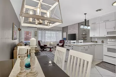 800 SW 10th #4T, Hallandale, FL 33009 - Photo 3