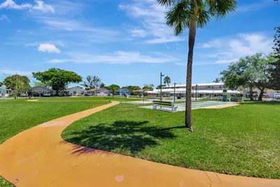 800 SW 10th #4T, Hallandale, FL 33009 - Photo 37
