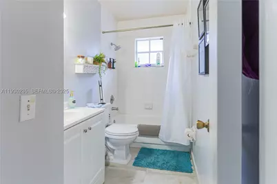 6900 NW 173rd #1108, Hialeah, FL 33015 - Photo 17