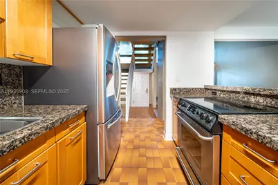 19212 NE 25th #283D, Miami, FL 33180 - Photo 25