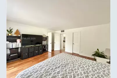 934 NE 27th, Hallandale, FL 33009 - Photo 27