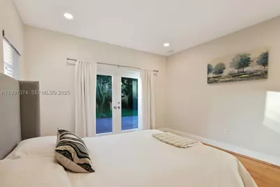 3760 Royal Palm, Miami Beach, FL 33140 - Photo 25