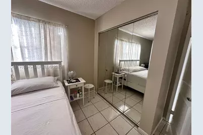 251 SW 134th #314M, Pembroke Pines, FL 33027 - Photo 11