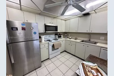251 SW 134th #314M, Pembroke Pines, FL 33027 - Photo 5
