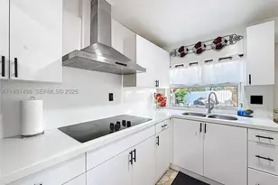 1860 NW 127th, Miami, FL 33167 - Photo 15