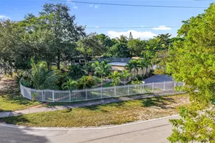 1860 NW 127th, Miami, FL 33167 - Photo 3