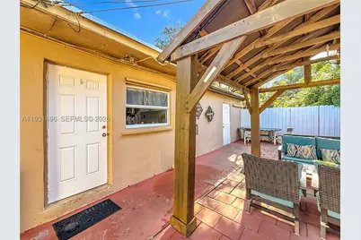 1860 NW 127th, Miami, FL 33167 - Photo 31