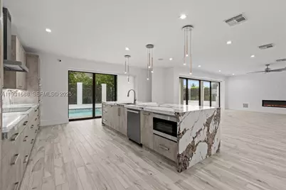 3800 Crayton, Naples, FL 34103 - Photo 27