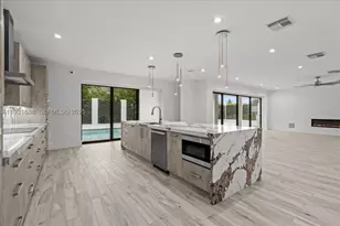 3800 Crayton, Naples, FL 34103 - Photo 27