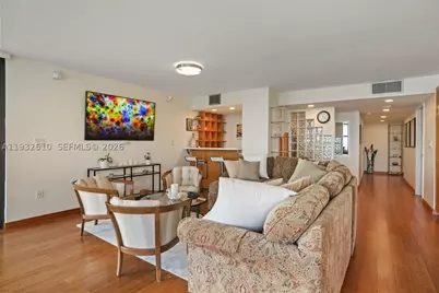 6423 Collins #1005, Miami Beach, FL 33141 - Photo 31